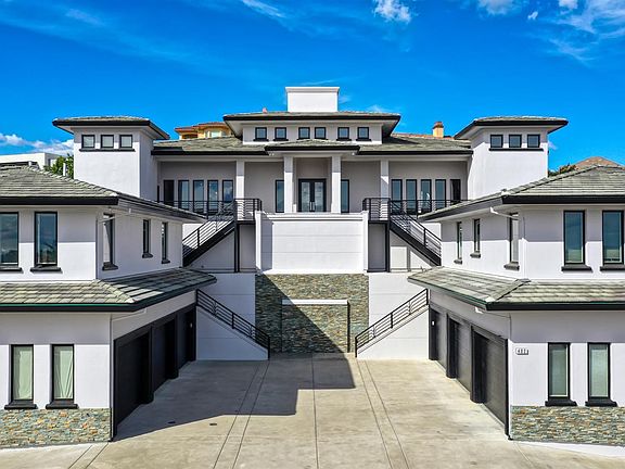 3rd image of 402 Serpa Way