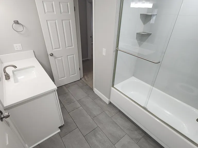 38 NE 143rd Ave — Photo 53