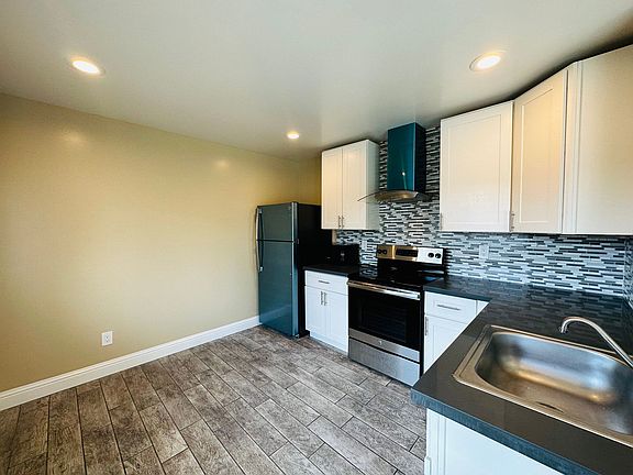 5th image of 25013-25021 Cypress Ave #7