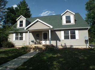 216 W Jefferson St, Dimondale, MI 48821