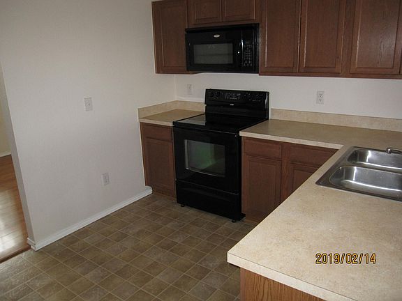 4th image of 217 Silver Lake Trl