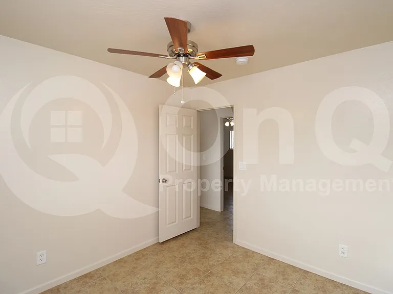 4558 E Halifax St — Photo 15