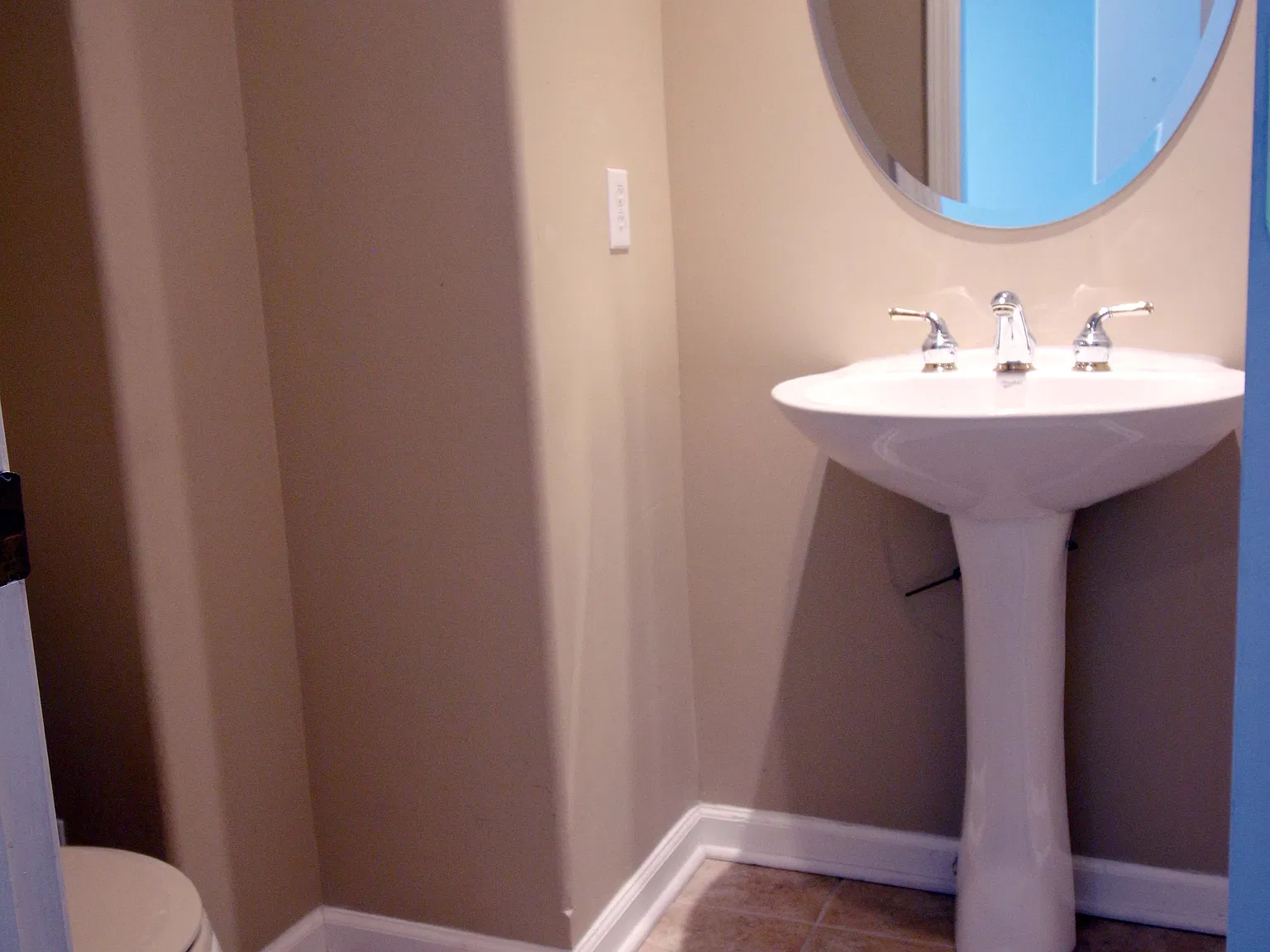 3 bed, 3.5 bath, 3328 sqft, $2,800 — Photo 4