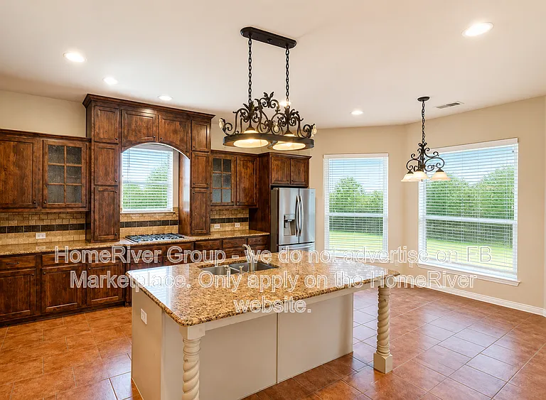 1105 Reese Way — Photo 6
