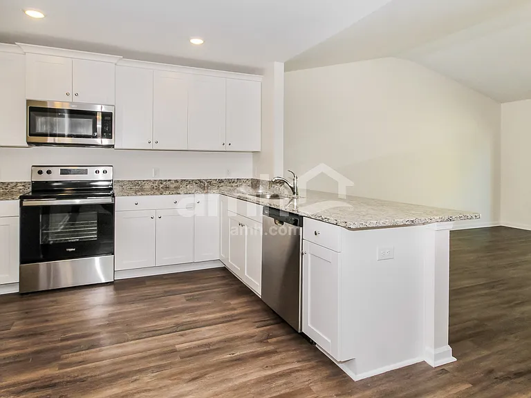 999 Jt Westfield Dr — Photo 3