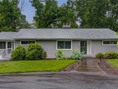 2855 Loch Dr, Winston Salem, NC, 27106