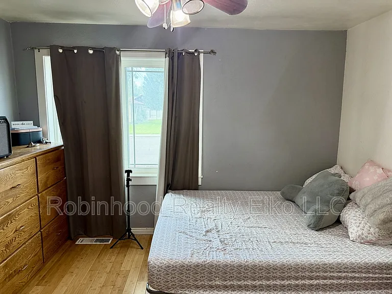 756 Maple St — Photo 10