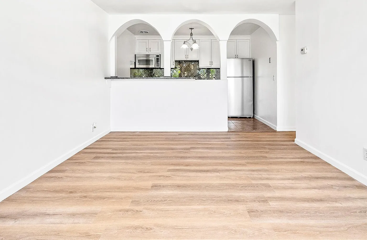 1 bed, 1.0 bath, 675 sqft, $2,300 — Photo 3
