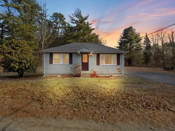 732 Staples St, Taunton, MA 02780