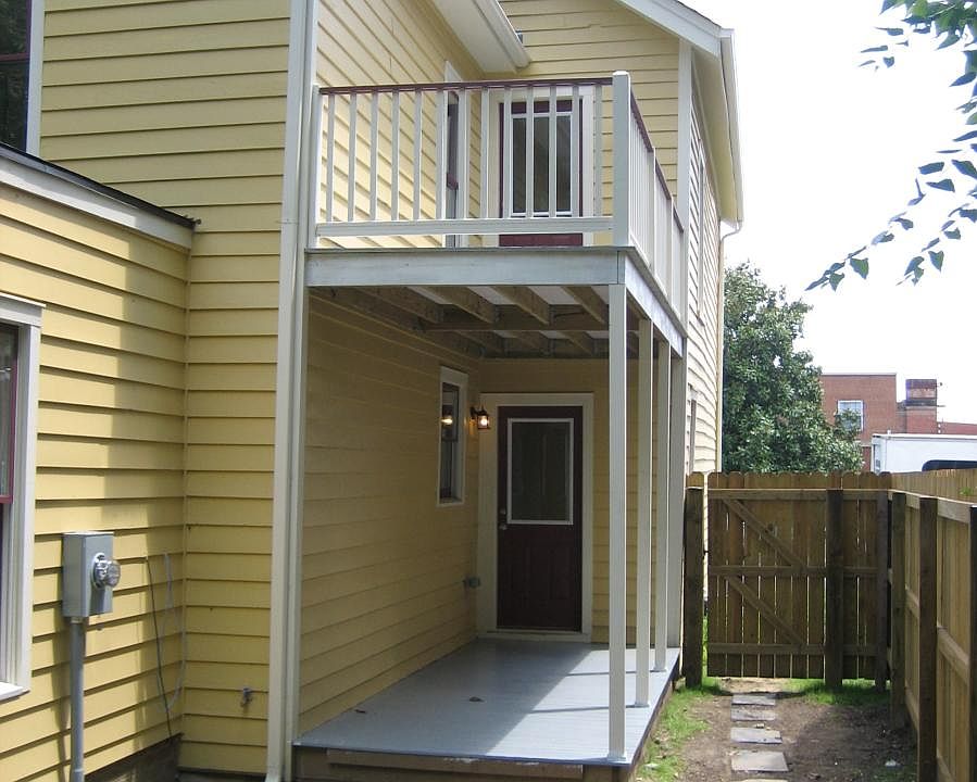 2nd image of 1319 Bainbridge St