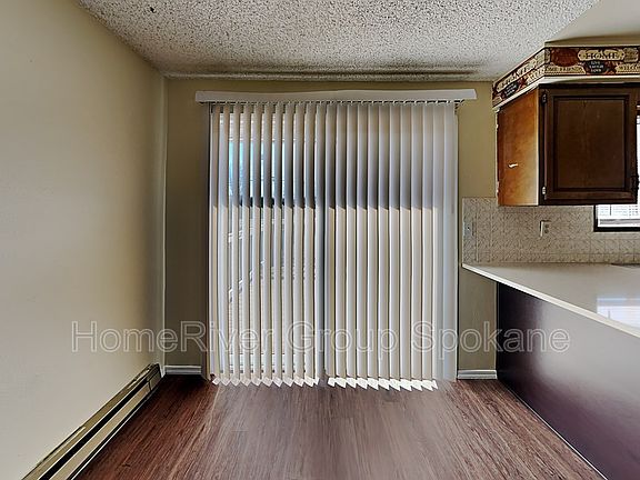 4th image of 12622 E 31st Ave