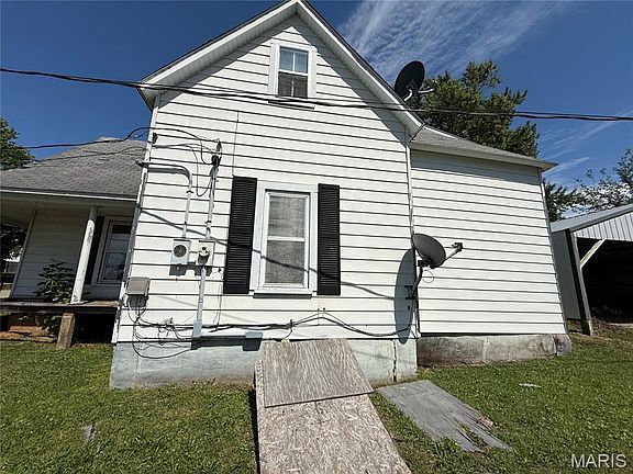 4th image of 411 E Marvin Ave