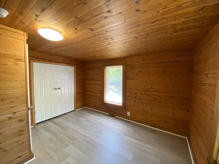 328 Falls Rd — Photo 15