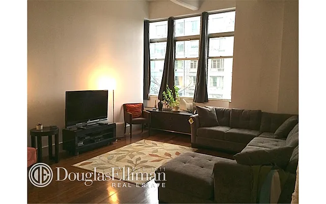 Rented by Douglas Elliman | media 8