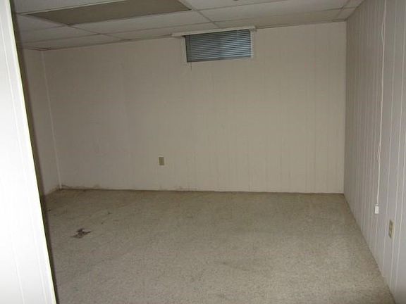 bsmt room (Small)