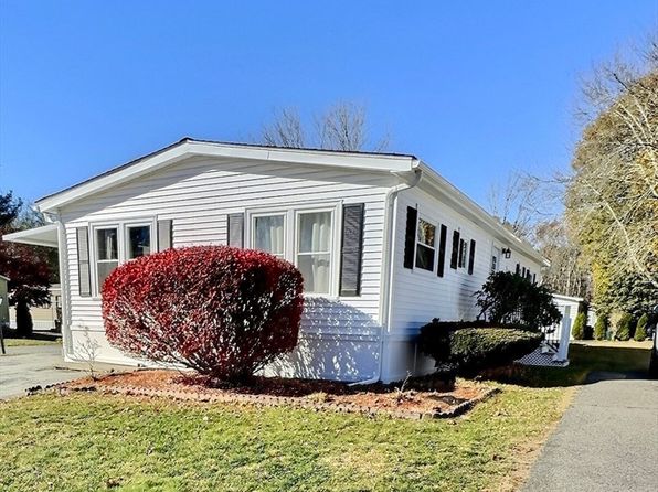 31 Thayer Dr, Taunton, MA 02780