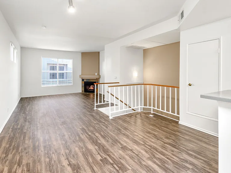 CentrePointe Apartments — Photo 10