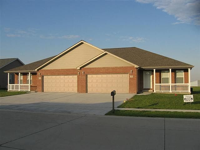 1st image of 306 Jillian Dr