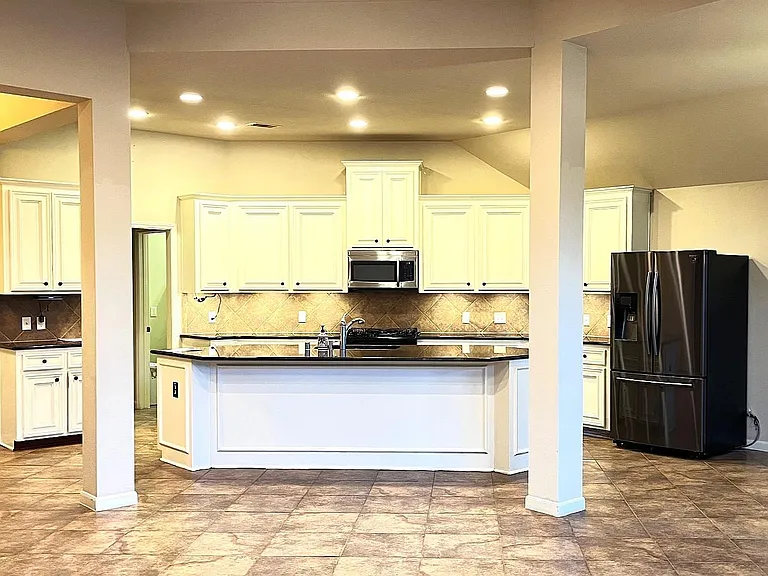 27926 Barberry Banks Ln — Photo 14