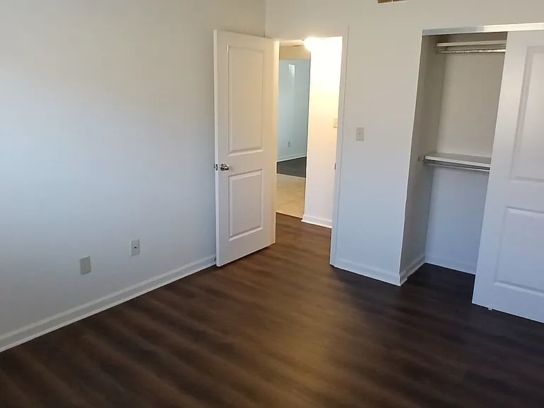 Butler Hill Apartments — Photo 29