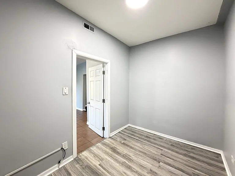 3511 W Dickens Ave #1 — Photo 12