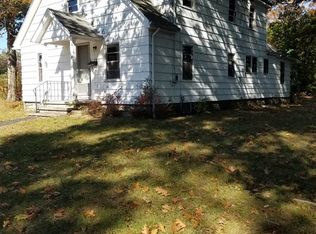 34 Stoughton Ave, Webster, MA 01570