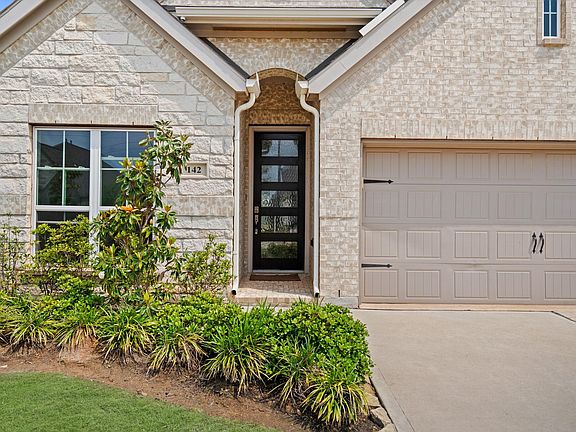 3rd image of 142 Amaranth Way