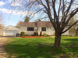 6269 Mill St, Pellston, MI 49769