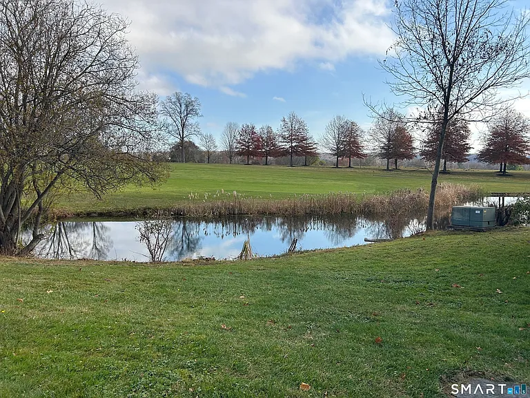 419 Heritage Vlg #B — Photo 5