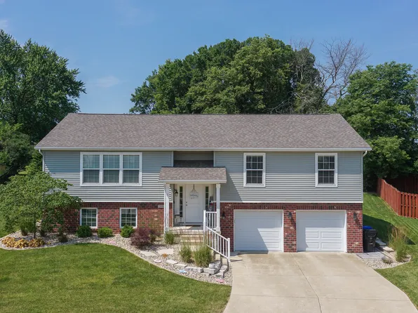2608 Grey Fox Trl, Bloomington, IL 61705