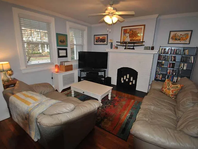 2923 Grayland Ave — Photo 5