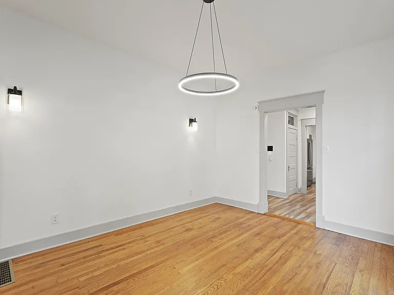 902 E Bolton St #A — Photo 18