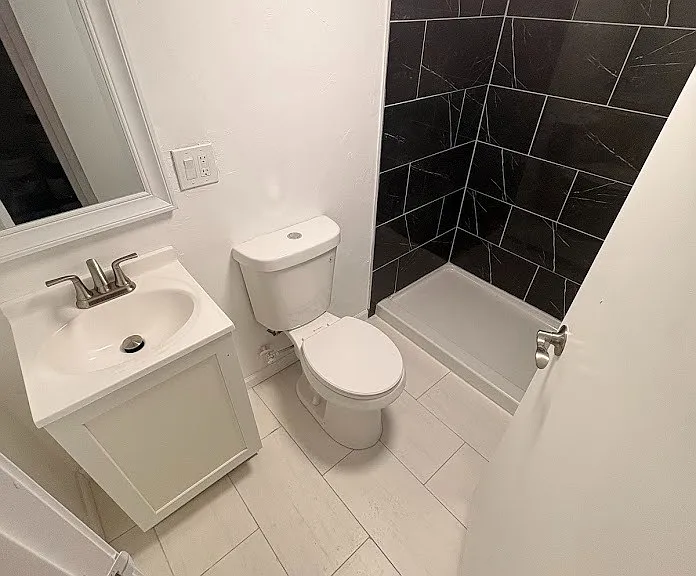 135 Lawndale Ave — Photo 8