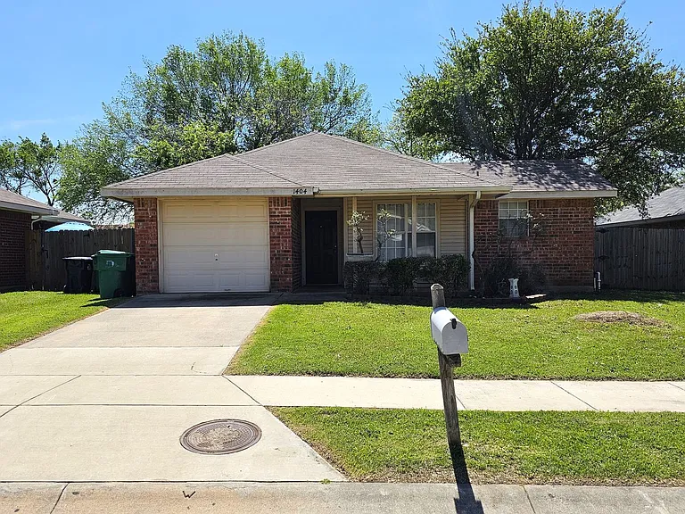 1404 Paco Trl — Photo 1