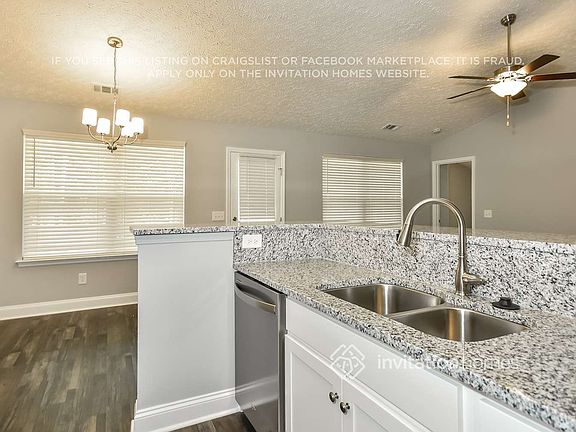 5th image of 771 Cedar Ln