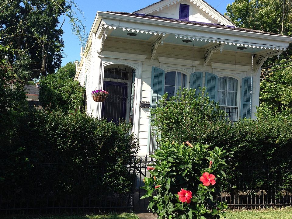 1st image of 2734 Bell St