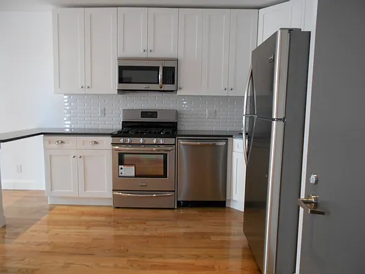 Rented by NY Space Finders Inc. | media 26