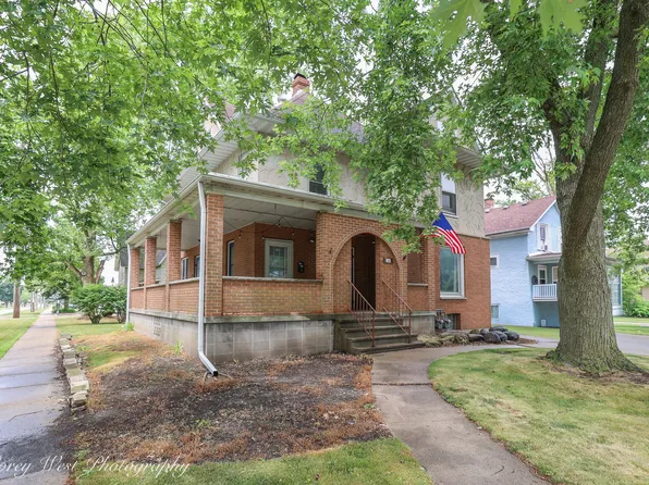 131 S 7th St, Dekalb, IL 60115