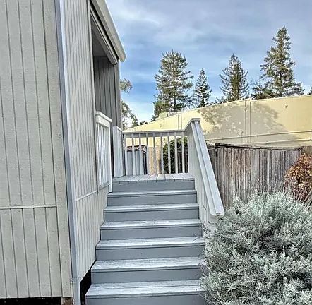 4th image of 7086 Fircrest Ave