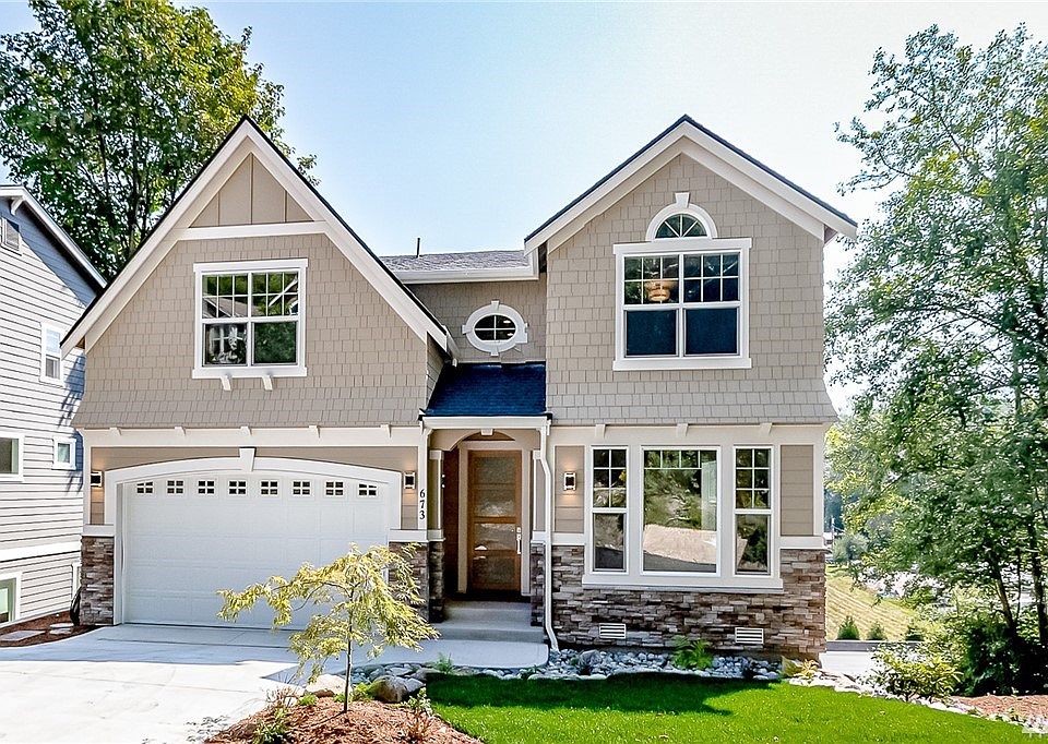 1st image of 673 17th Ave NW
