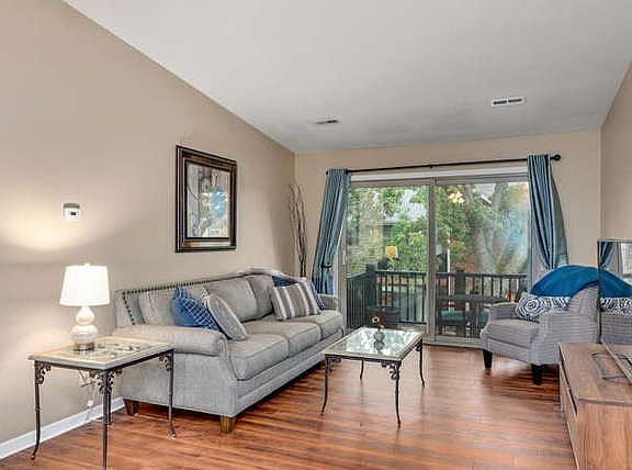 4th image of 1581 Raymond Dr APT 204