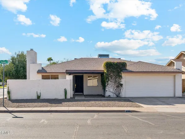 1836 S ROGERS Circle, Mesa, AZ 85202