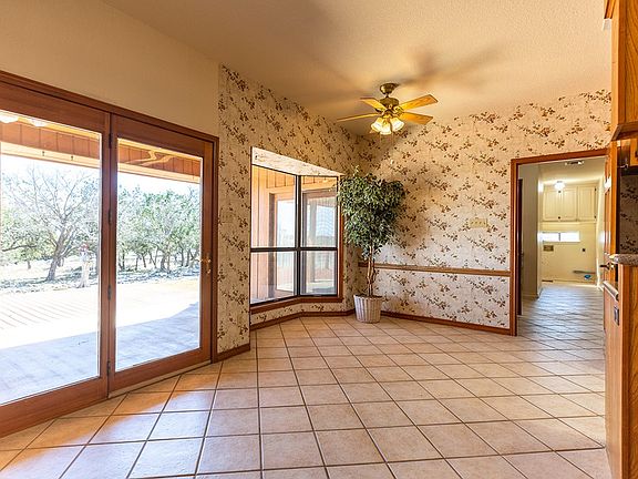 5th image of 111 Bowie Dr