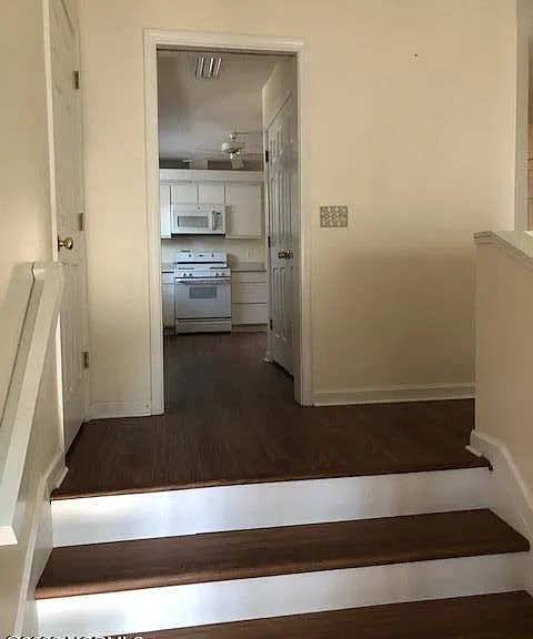 962 Birch Creek Dr — Photo 4