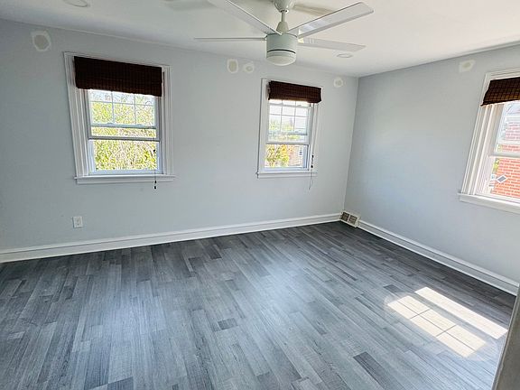 5th image of 3110 Teesdale St #1