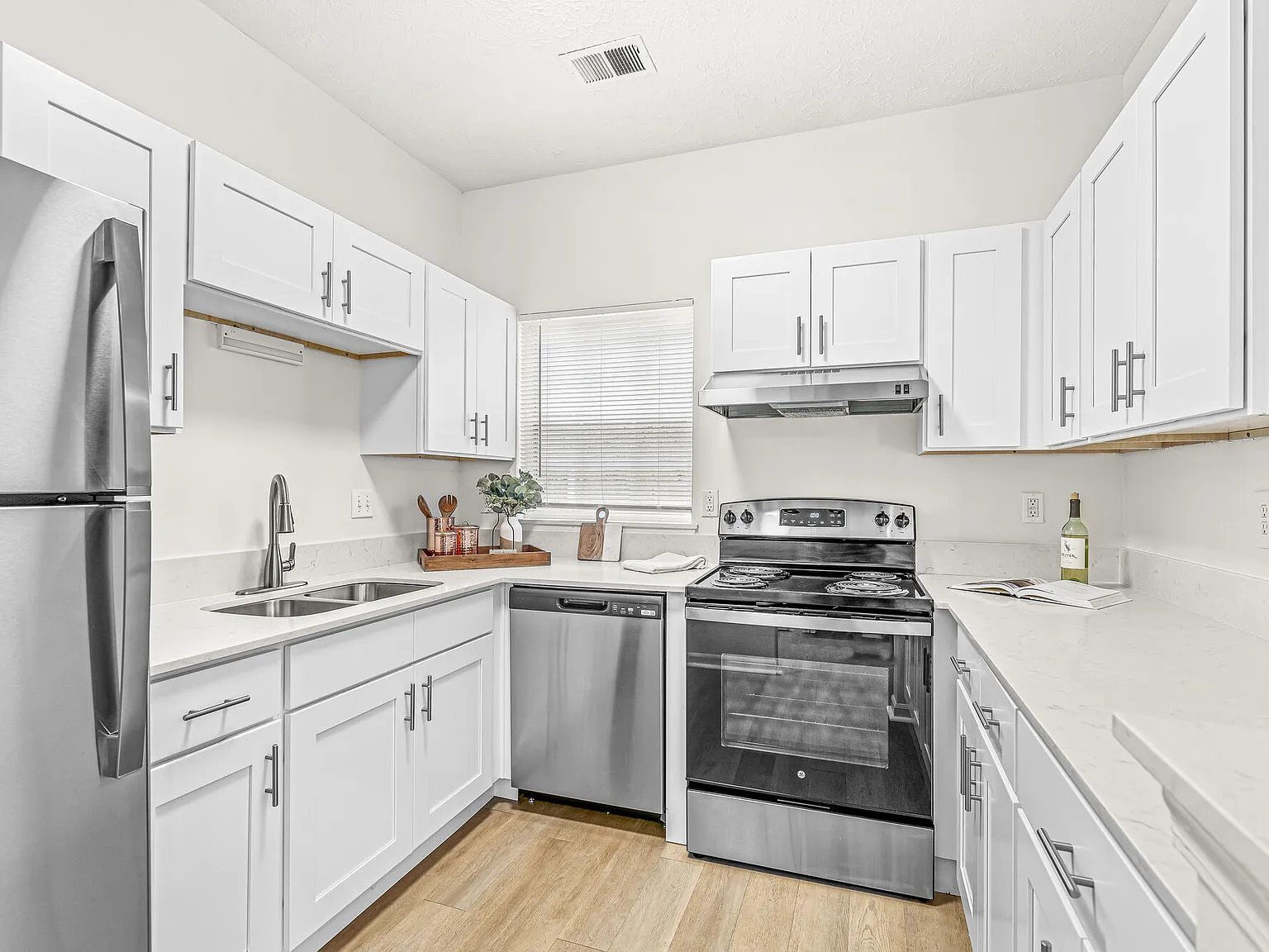 Buffalo Creek Apartments — Photo 2