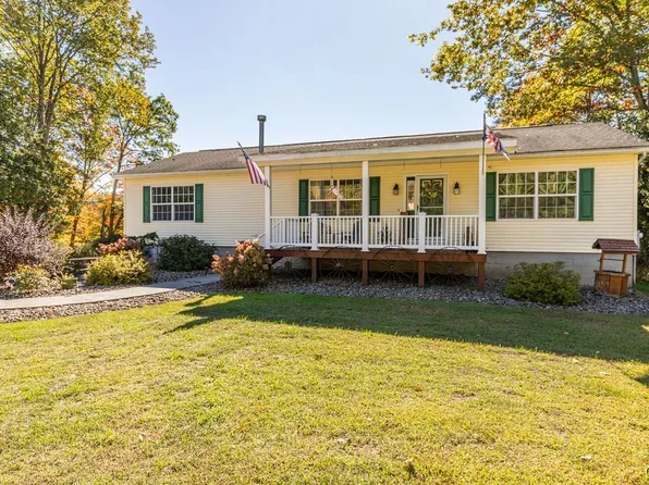 15 Parker Rd, Constantia, NY 13044