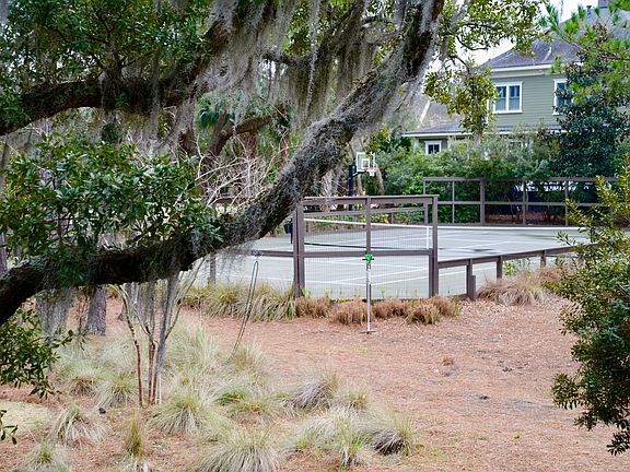 Tennis court