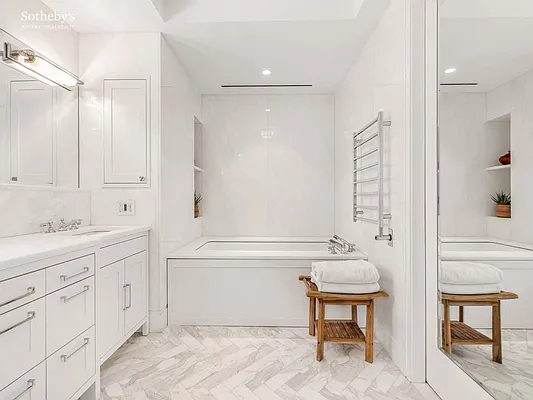 Rented by Sotheby's International Realty | media 26