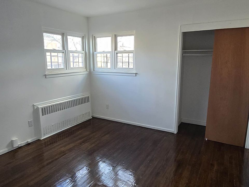 1st image of 2901 Oceancrest Blvd Floor 1
